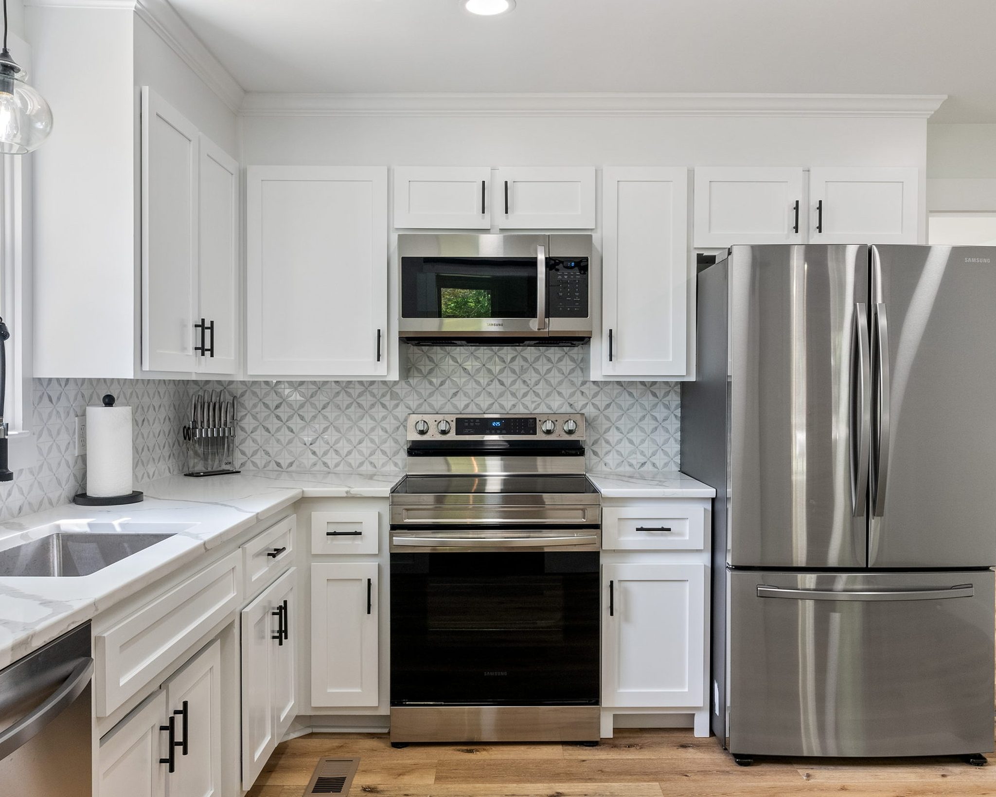 White Kitchen Cabinets After Refinishing