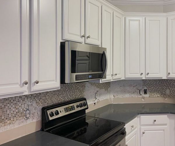 Fresh White Paint For Kitchen Cabinets